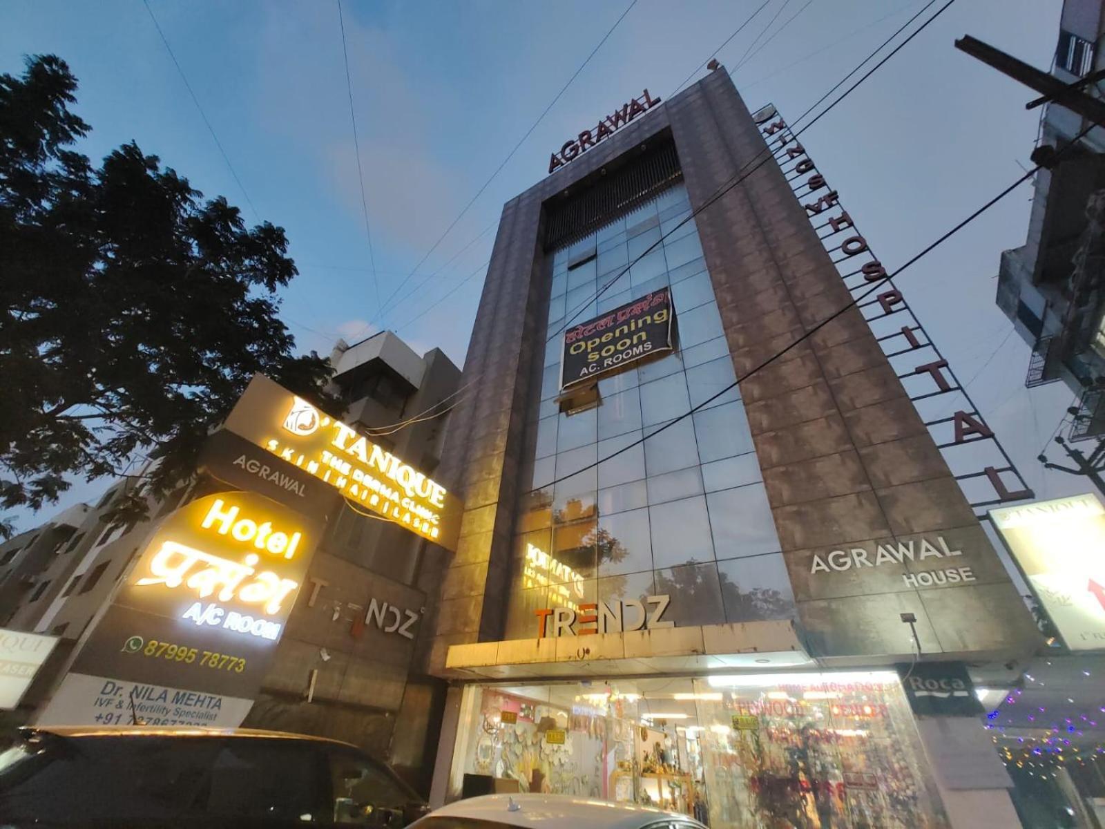 Hotel Prasang Surat Luaran gambar